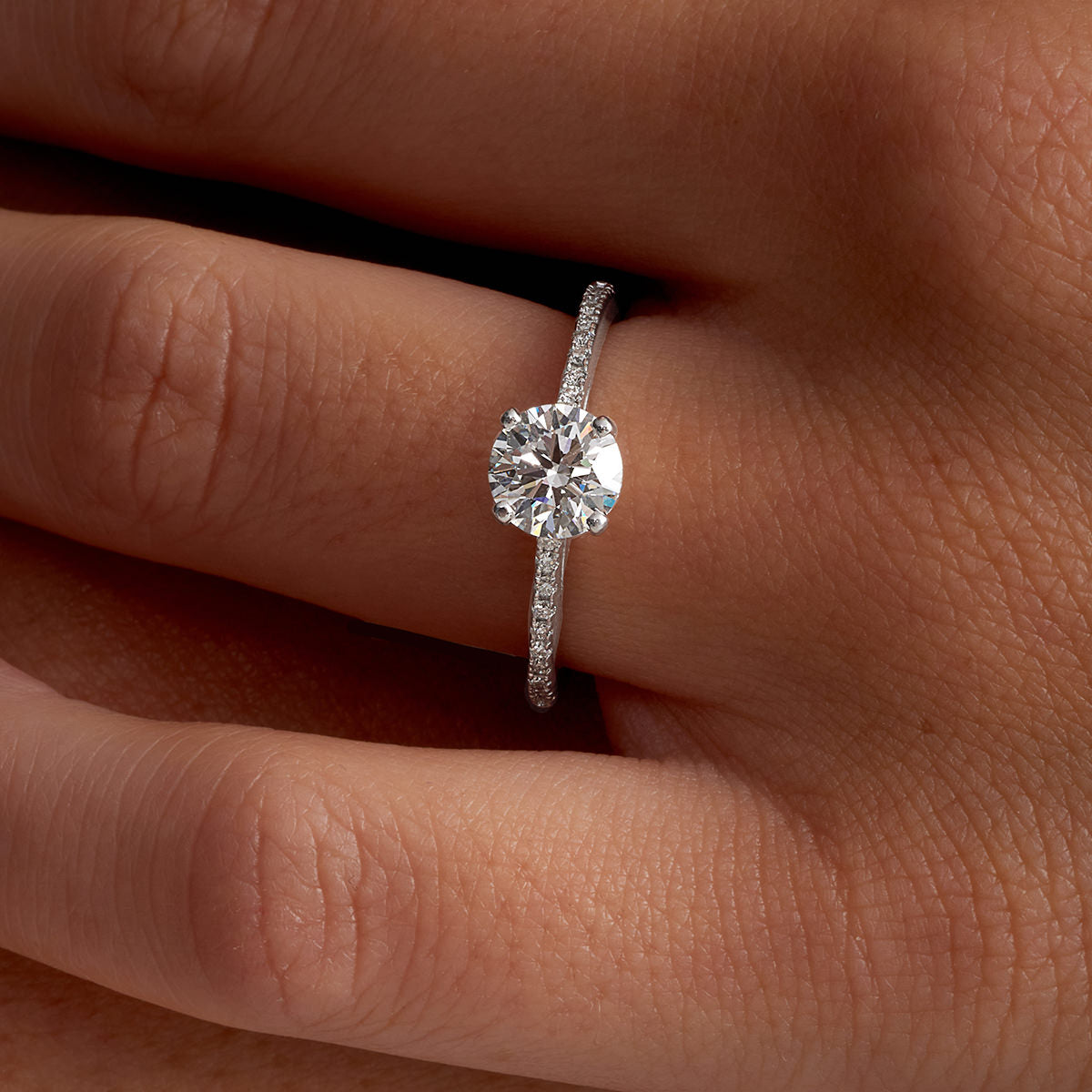 Roma solitaire Round Engagement Ring in White Gold