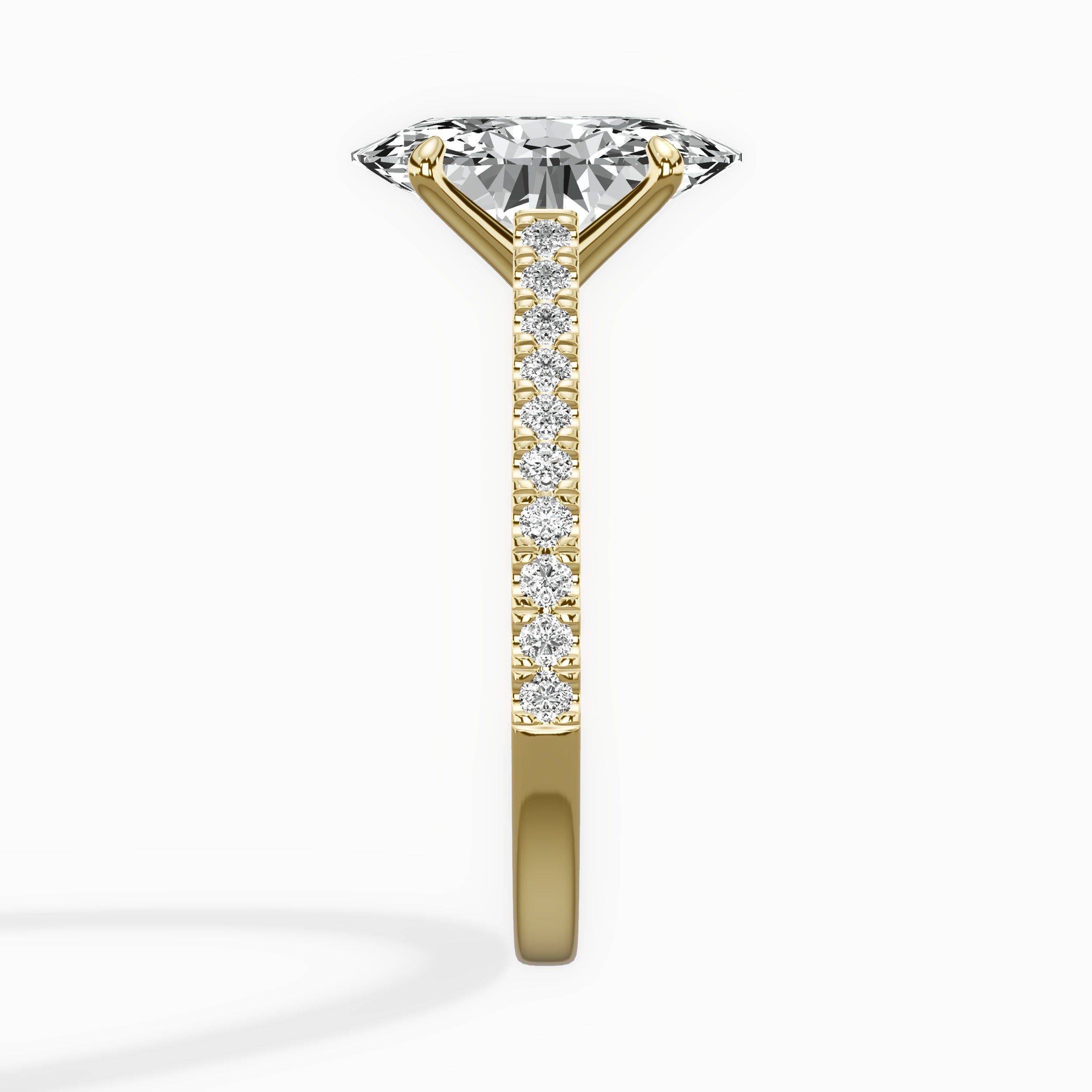 Sorte Solitaire Oval Engagement Ring in Yellow Gold