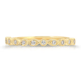 Petit Vintage Filigree Wedding Band in Yellow Gold