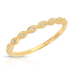 Petit Marquise Filigree Wedding Band in Yellow Gold