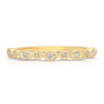 Medium Vintage Filigree Wedding Band in Yellow Gold